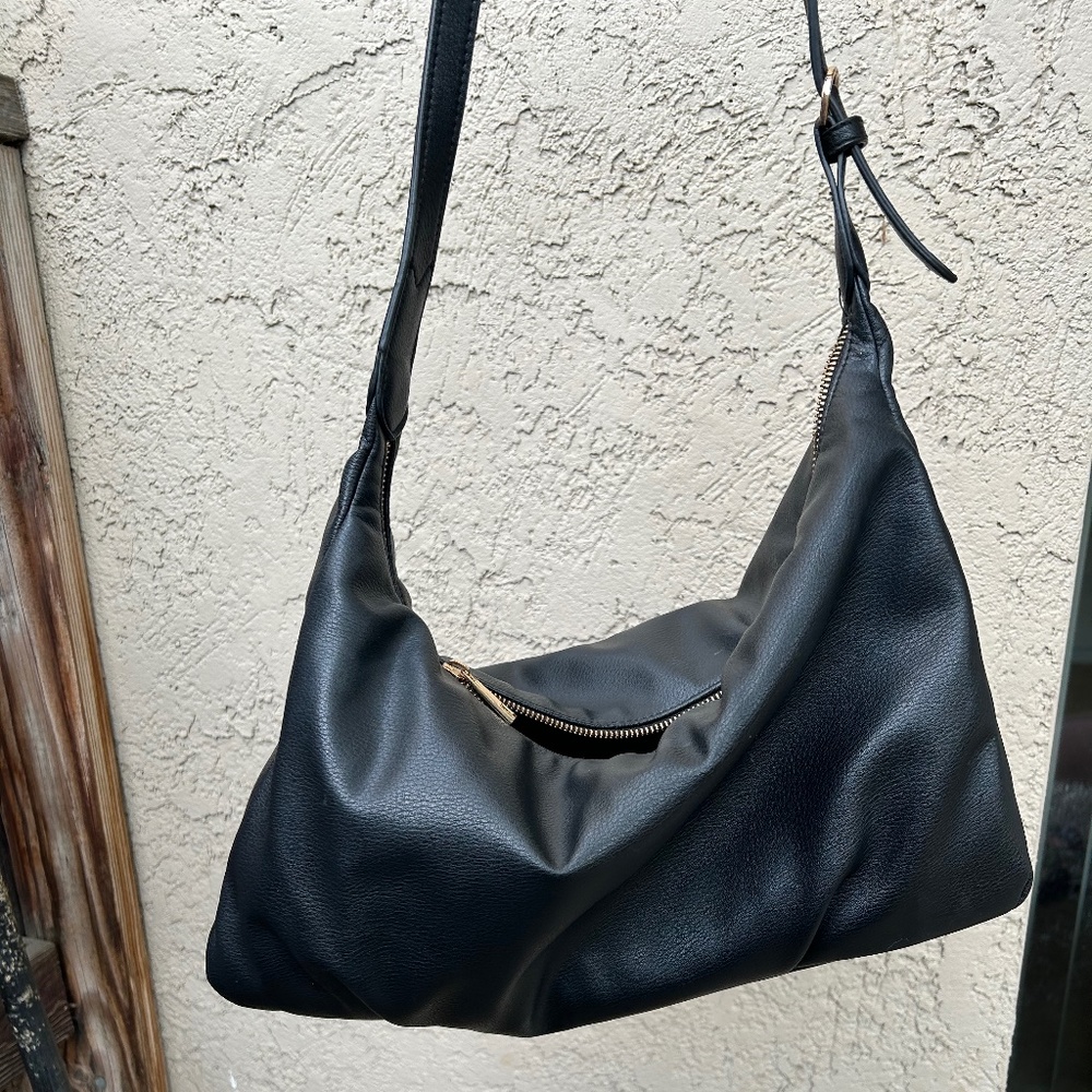 Black Purse